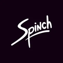 Logo kasína Spinch: biely šikmý nápis na čiernom pozadí